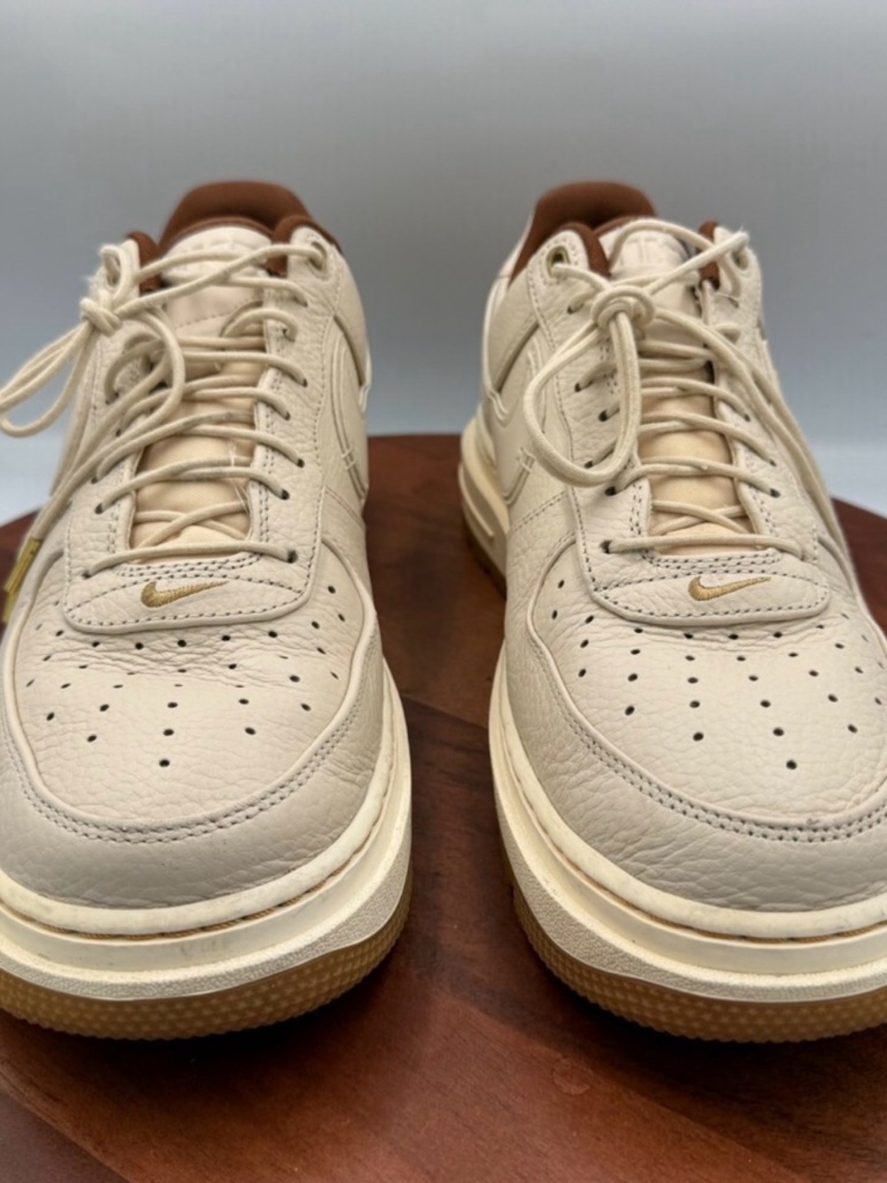 Nike Men’s Air Force 1 Luxe Pecan Pearl White Gum Men’s size 13 - Picture 4 of 9